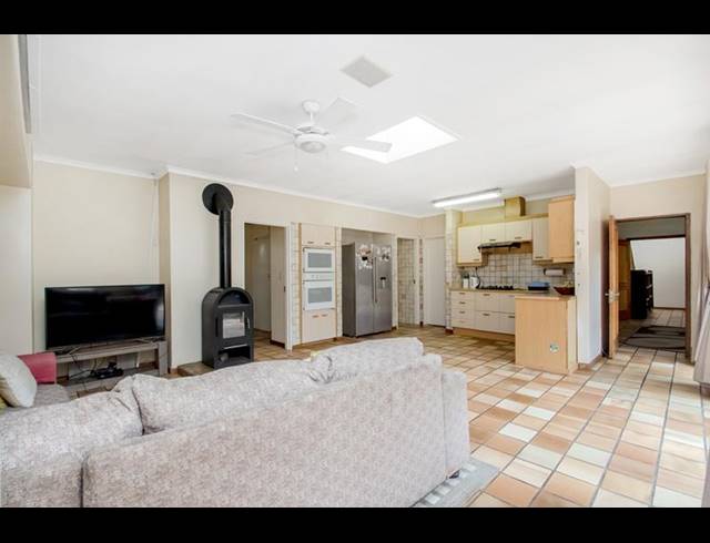 3 BEDROOM PROPERTY TO RENT IN MALANSHOF